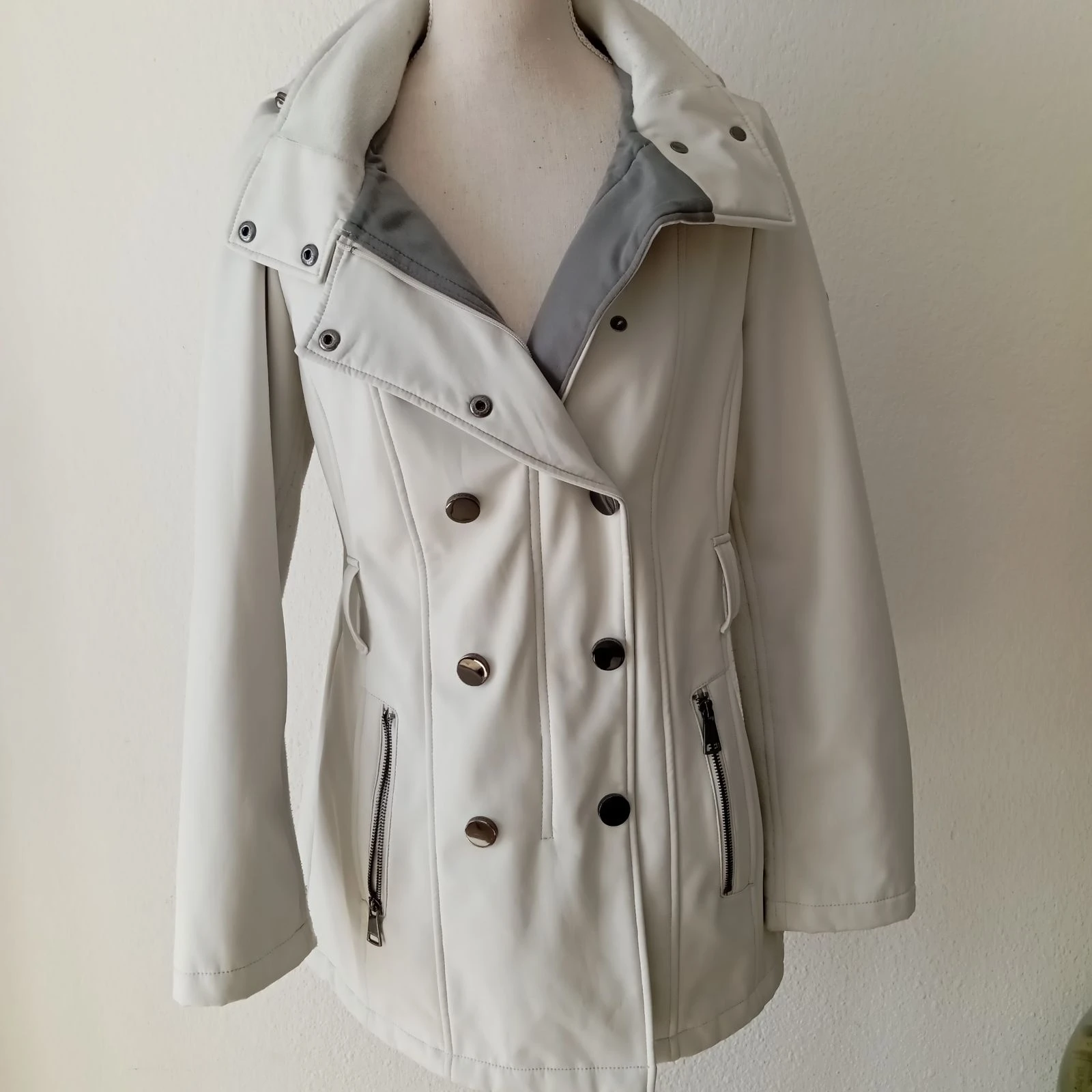 Trench impermeable / Chaqueta mujer Calvin Klein color blanco roto talla M – photo 9
